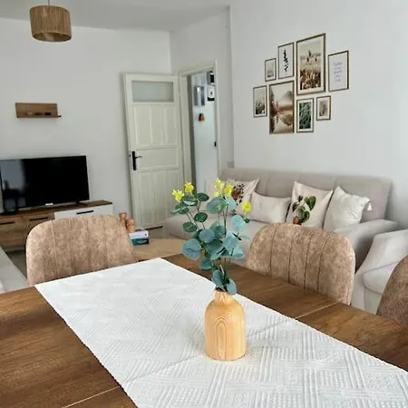 Guel Homes: Denize Yakin Merkezi Modern Ev Apartment Kemer