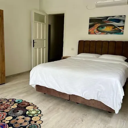 Apartment Guel Homes: Denize Yakin Merkezi Modern Ev