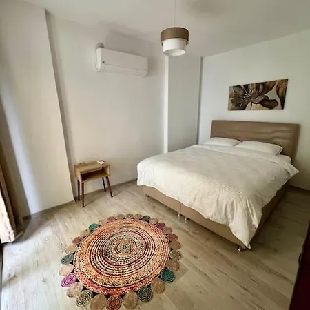 Guel Homes: Denize Yakin Merkezi Modern Ev Apartament Kemer